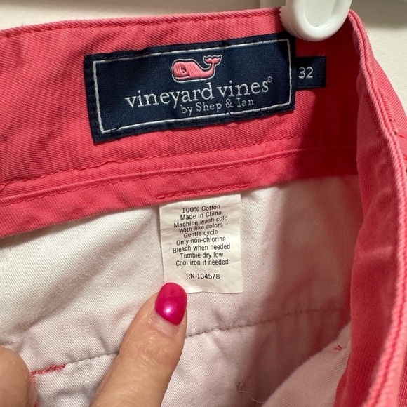 Vineyard Vines Pink Button-Up Shorts - Picture 4 of 6
